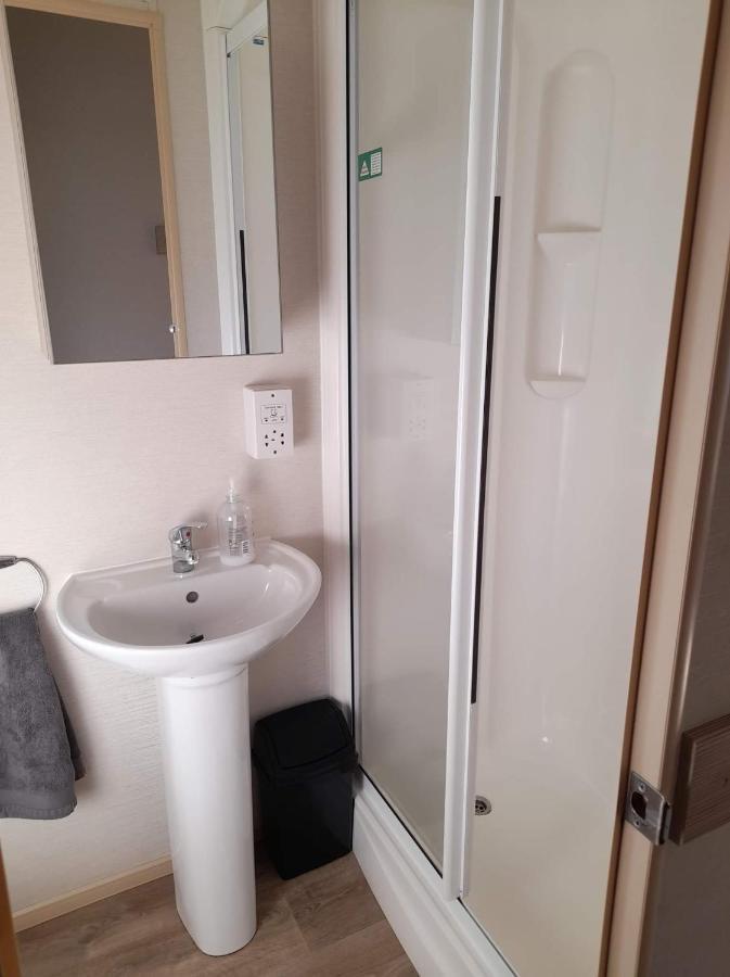 8 Berth Caravan At Parkdean Camber Sands 외부 사진
